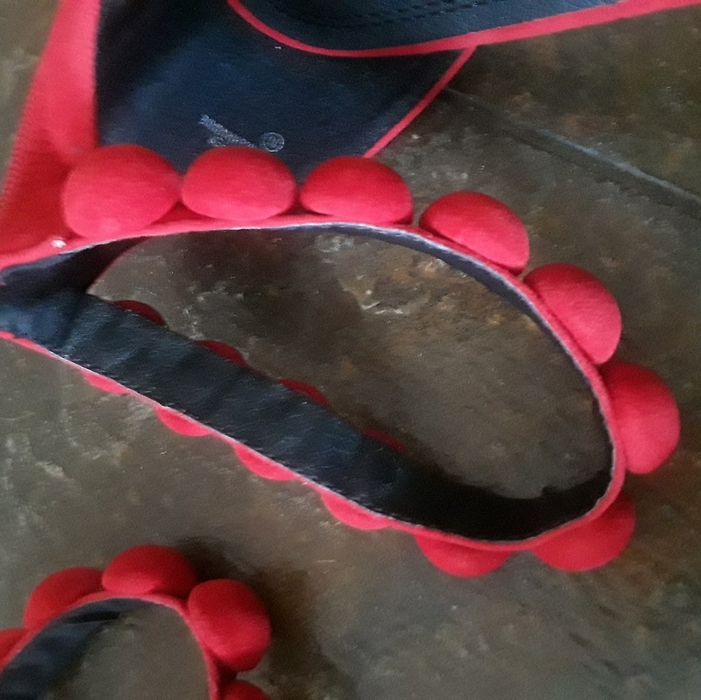 Shoes - Picture 6 of 7